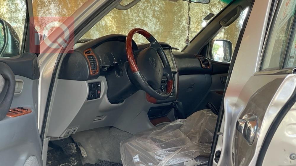 تويوتا لاندكروزر